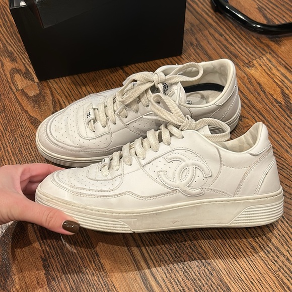 🤍CHANEL Calfskin CC Womens Sneakers. size 37. - Picture 4 of 8